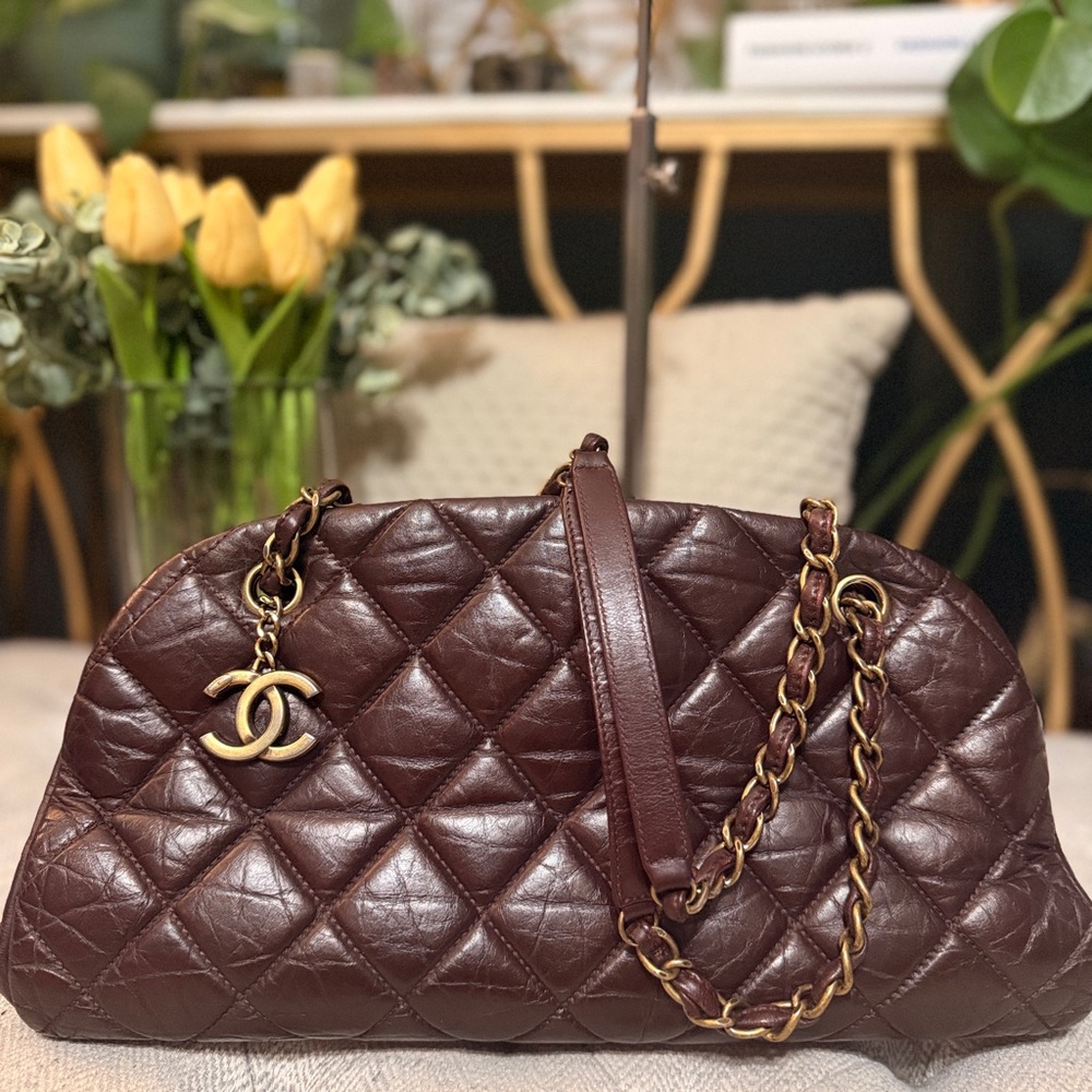 Chanel Mademoiselle Womens Vintage Clasp chain bag